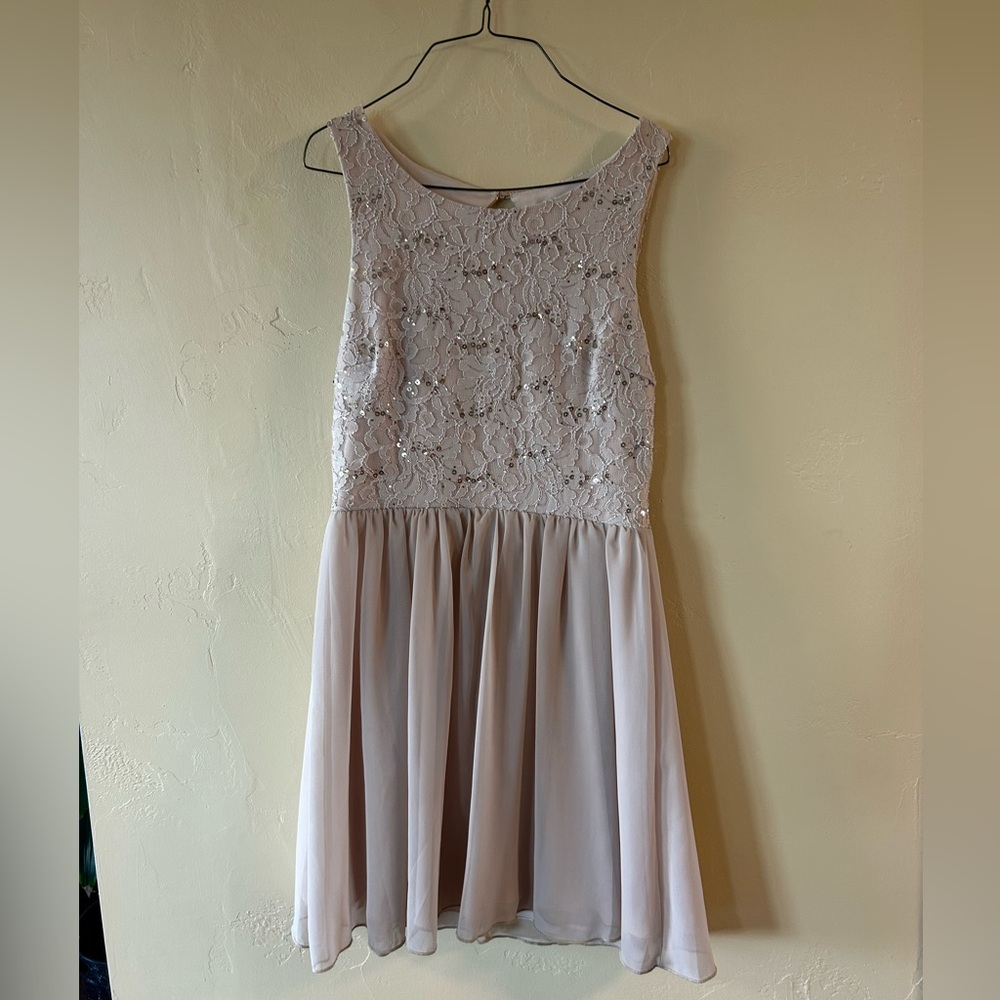 Speechless Cream Sleeveless Scoop Neck Mini Dress
